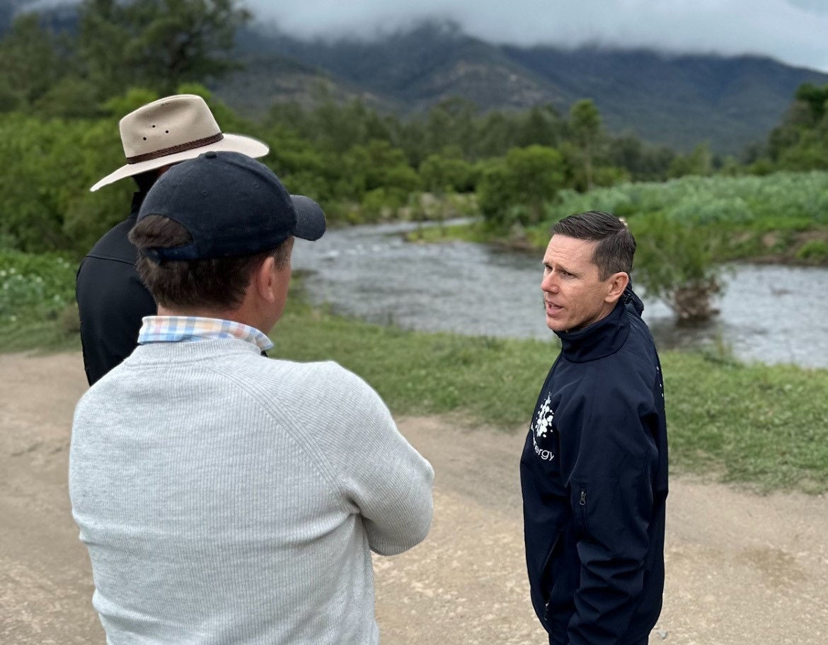 OMPS Project Director Anthony consults with Gamuda and Ferrovial employees.
